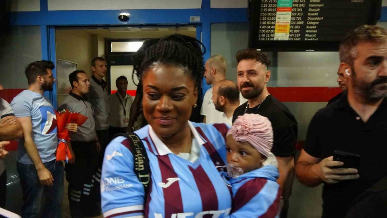 Trabzonspor’un yeni transferi Paul Onuachu, Trabzon’a geldi