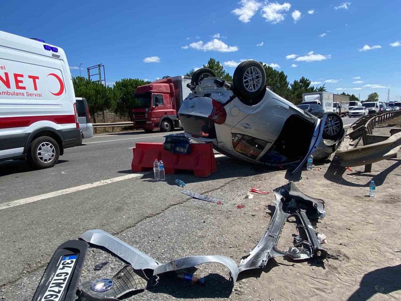 Tuzla TEM otoyolunda zincirleme kaza: 1 yaralı