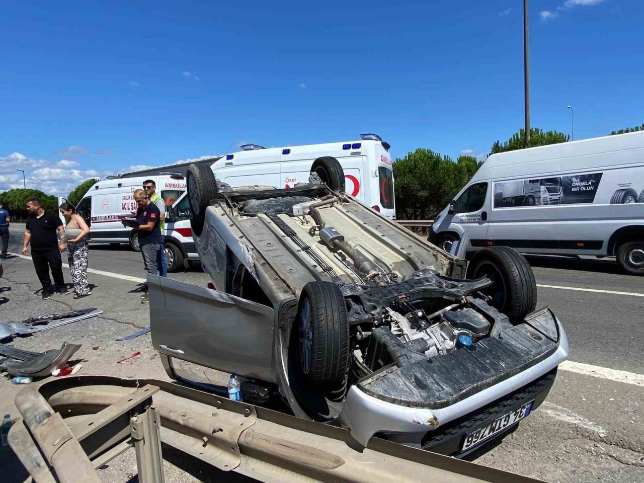 Tuzla TEM otoyolunda zincirleme kaza: 1 yaralı