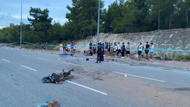 Antalya’da motosiklet faciası: 2 genç kız hayatını kaybetti