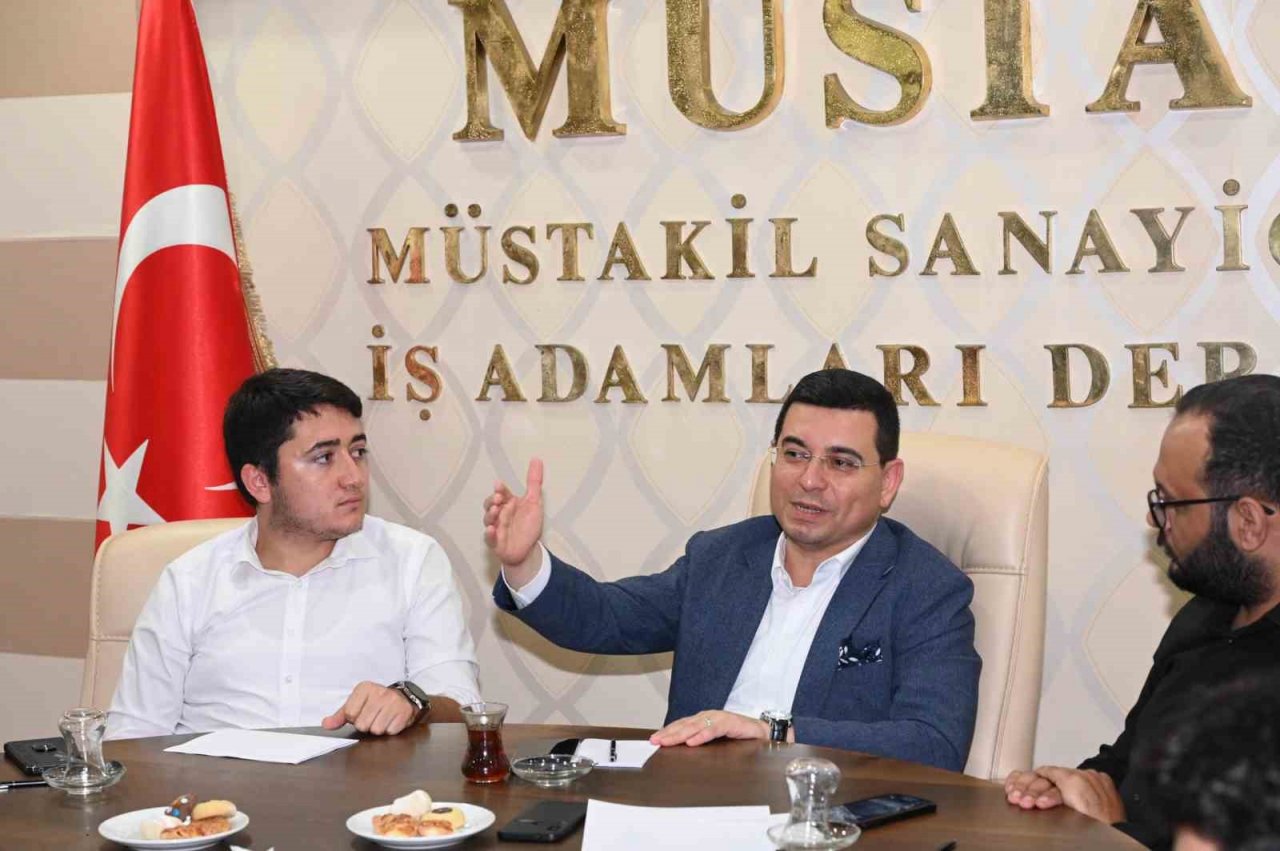 Tütüncü, MÜSİAD üyesi gençlerle tecrübelerini paylaştı