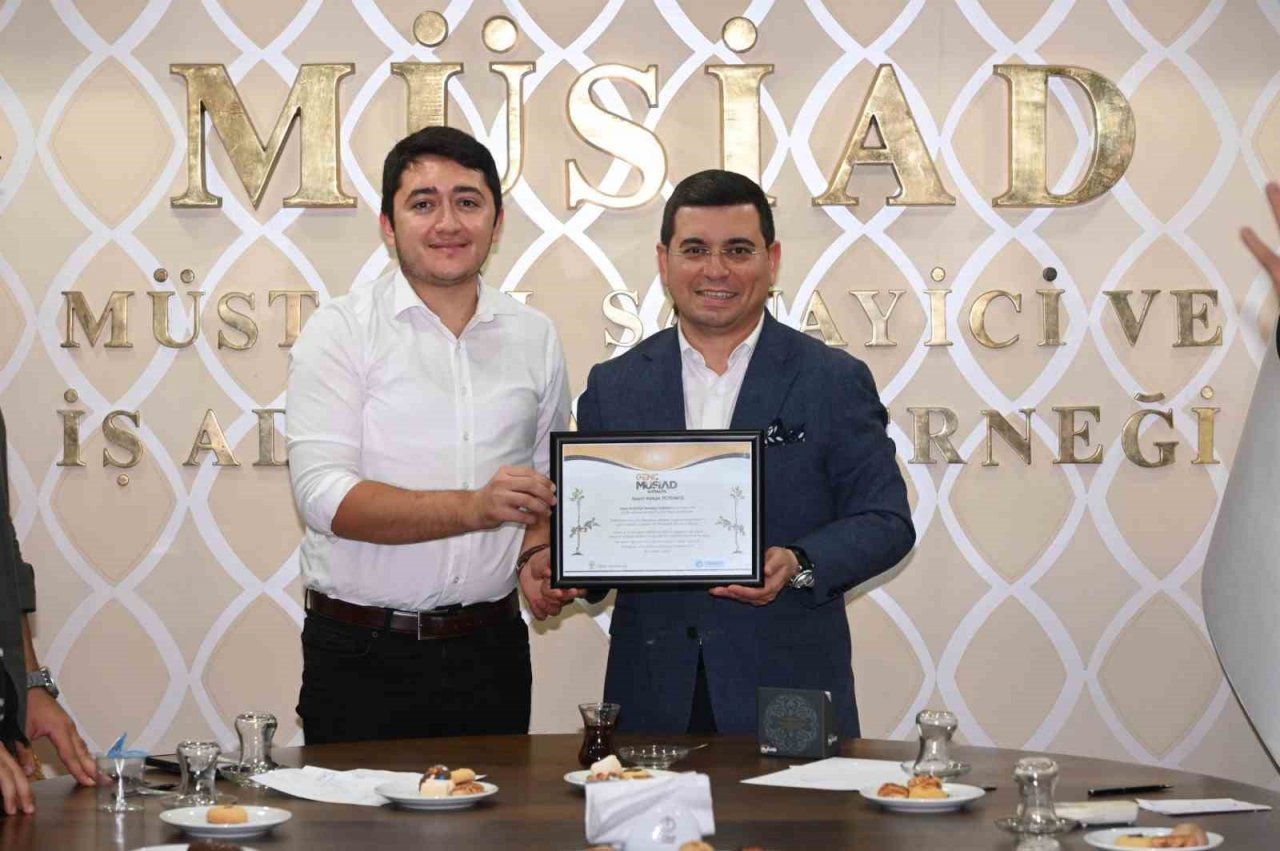 Tütüncü, MÜSİAD üyesi gençlerle tecrübelerini paylaştı