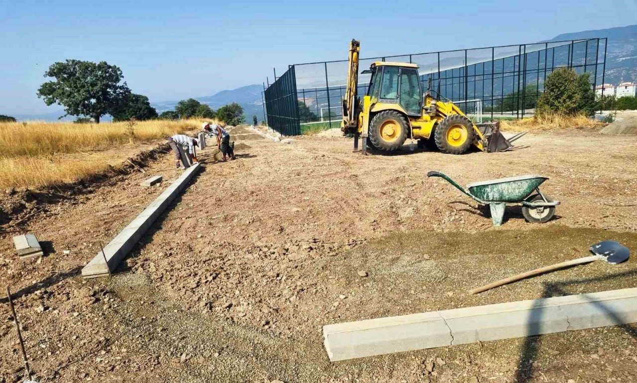 Başkan Doğan: "Emet’in her köşesini spor tesisleri ile donatıyoruz”