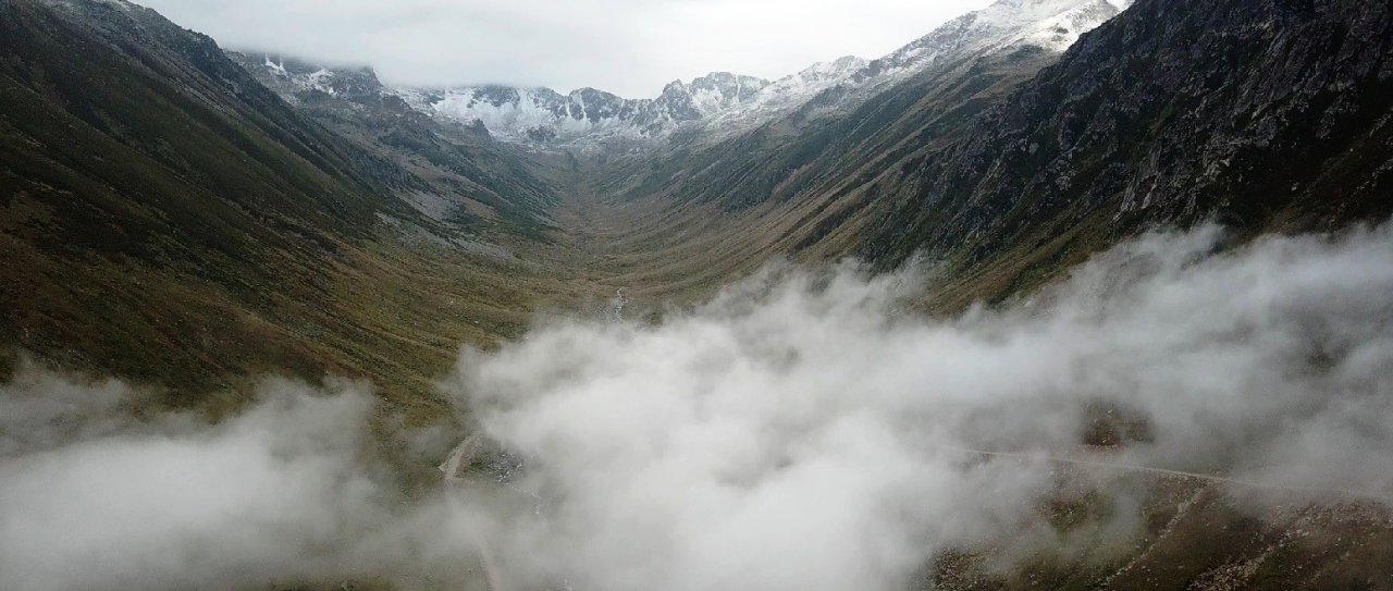 Rize’nin yüksek kesimlerine mevsimin ilk karı yağdı