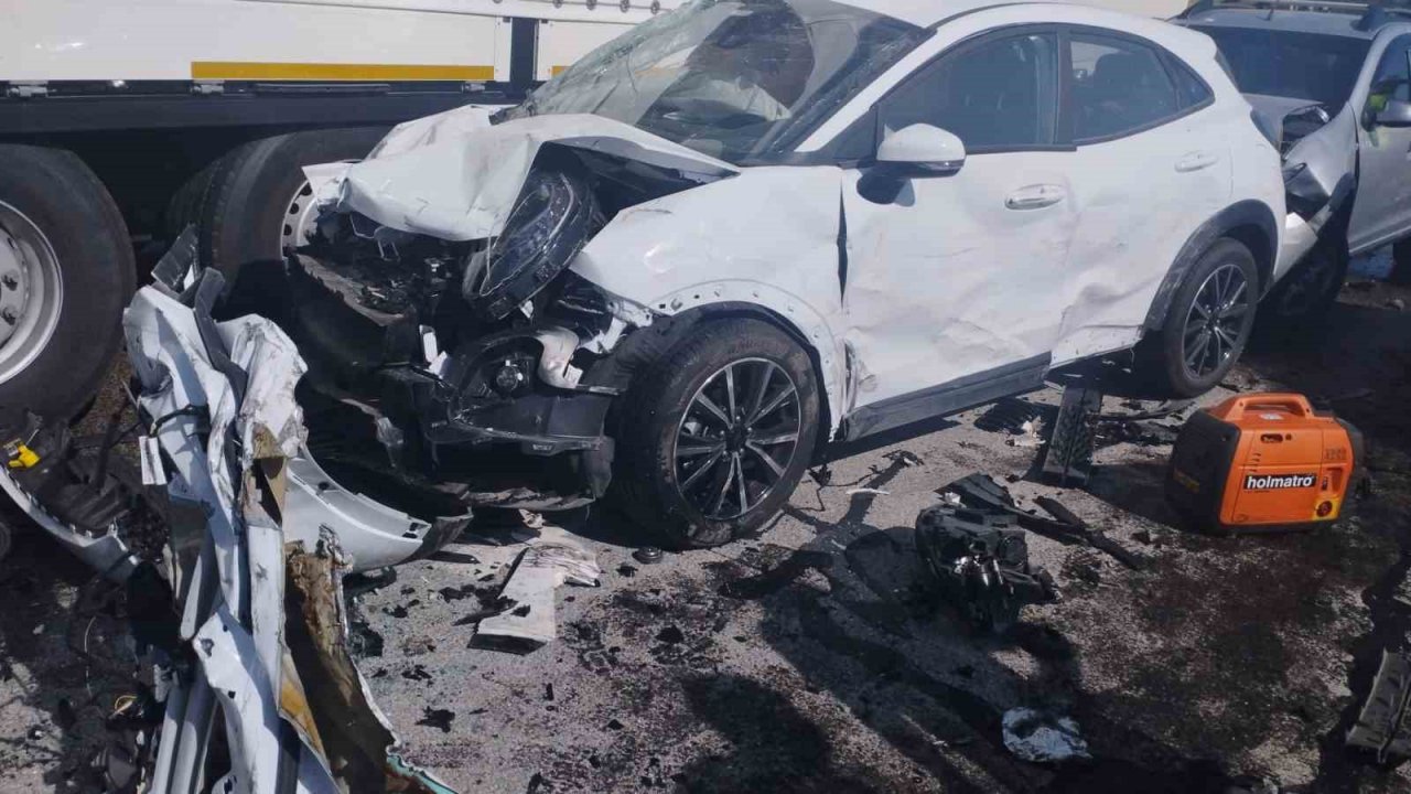 Edirne’de zincirleme kaza: 1 ölü, 36 yaralı