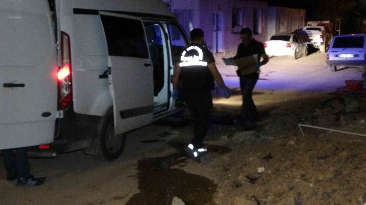 Malatya’da dehşete düşüren olay: Husumetlisinin boğazını bıçakla kesip canlı yayın yaptı