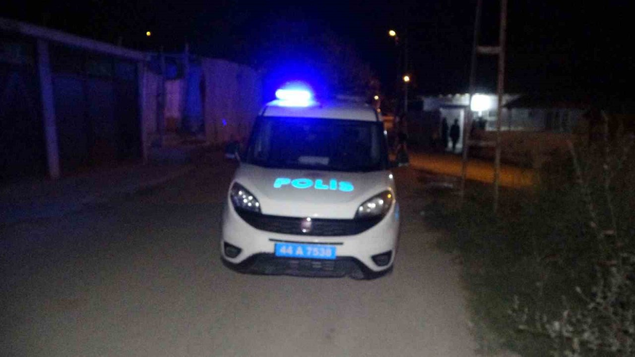 Malatya’da dehşete düşüren olay: Husumetlisinin boğazını bıçakla kesip canlı yayın yaptı