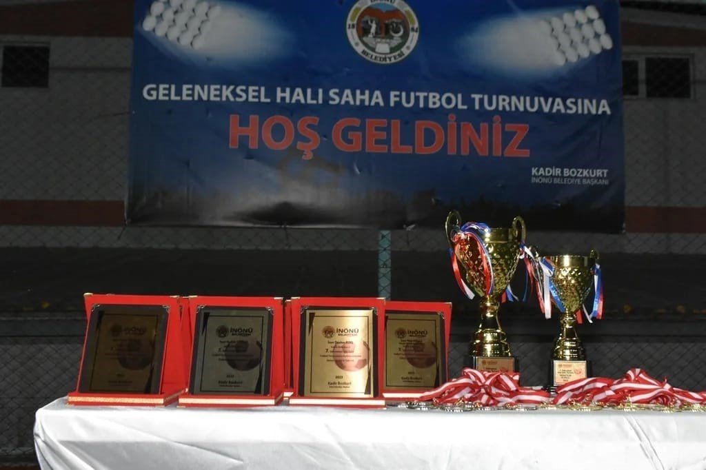 Geleneksel Halı Saha Futbol Turnuvası’nın şampiyonu Erenköy oldu
