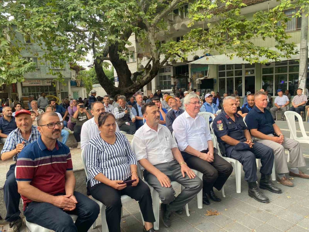 İvrindilileri türküye doyurdular