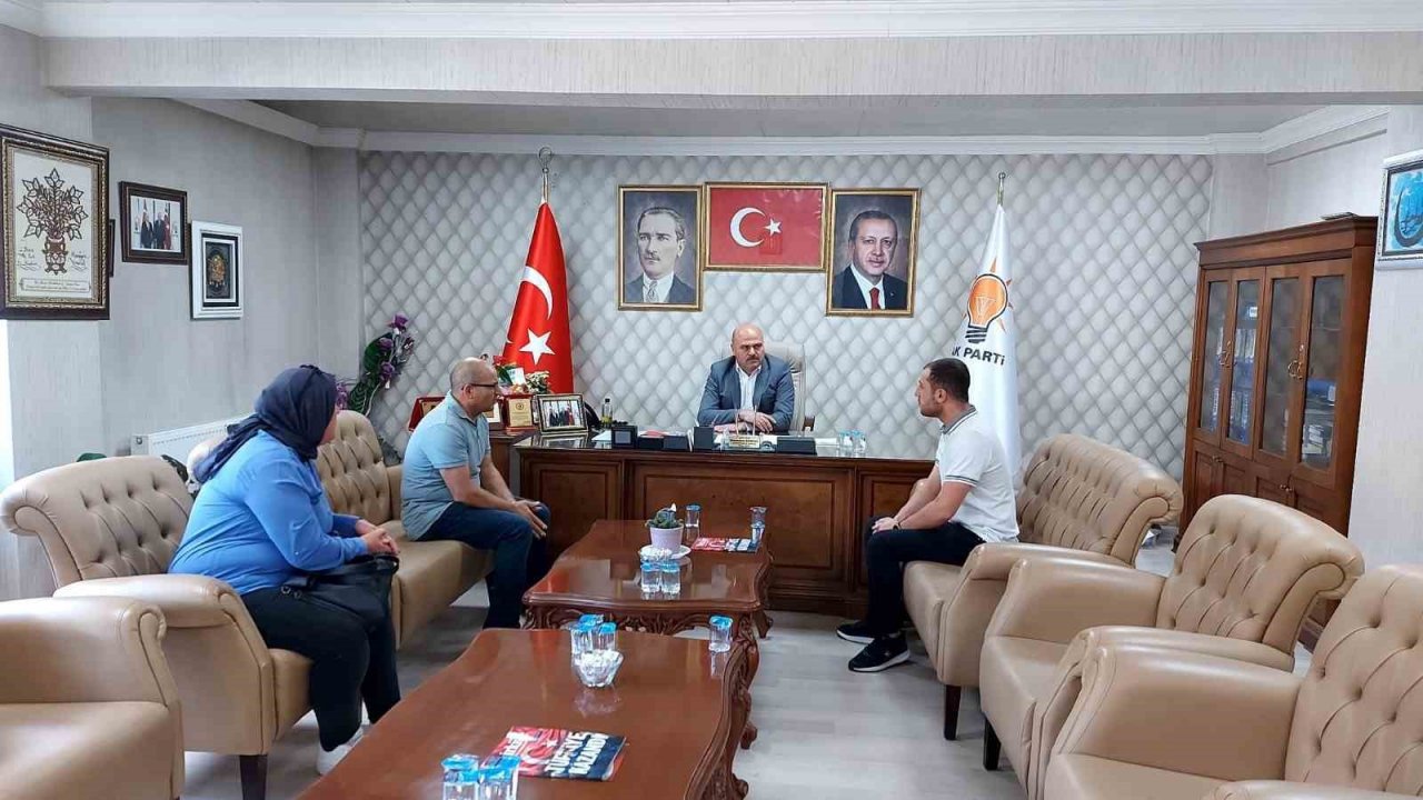 Kars AK Parti İl Başkanı Sancar, vatandaşlar dinledi