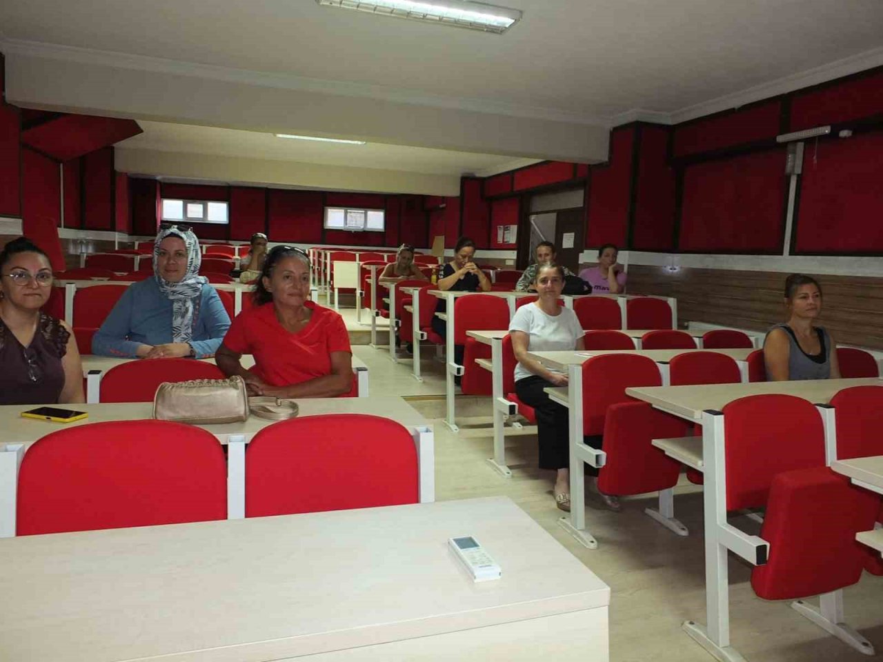 Burhaniye’de rehber personel eğitimleri tamamlandı