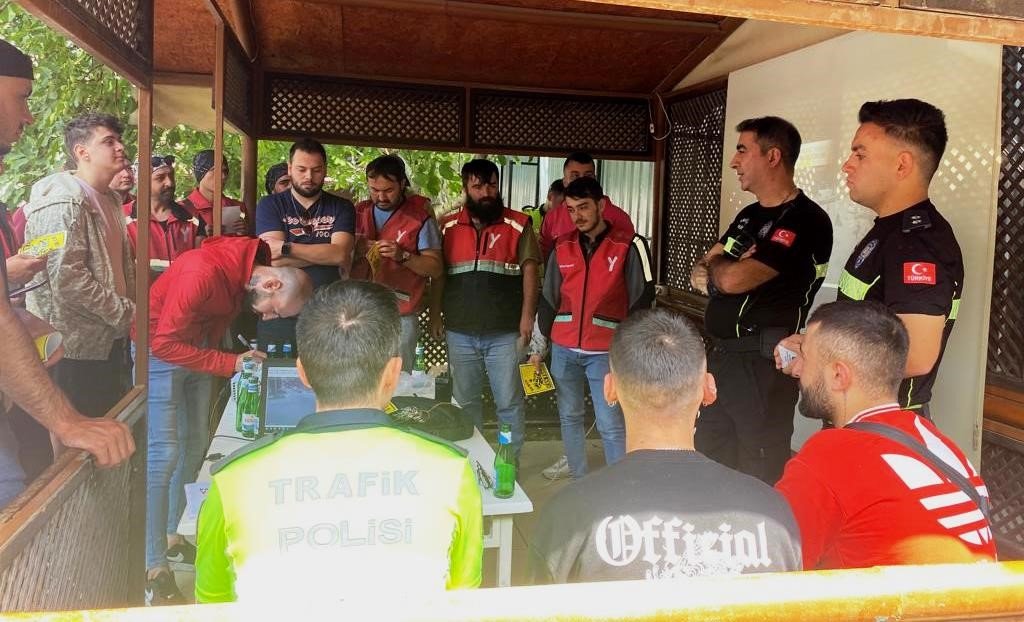 Kütahya’da 32 motosiklet sürücüsü bilgilendirildi