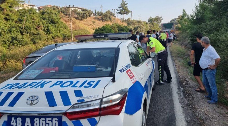 Milas’ta 5 araçlı zincirleme trafik kazası: 12 yaralı