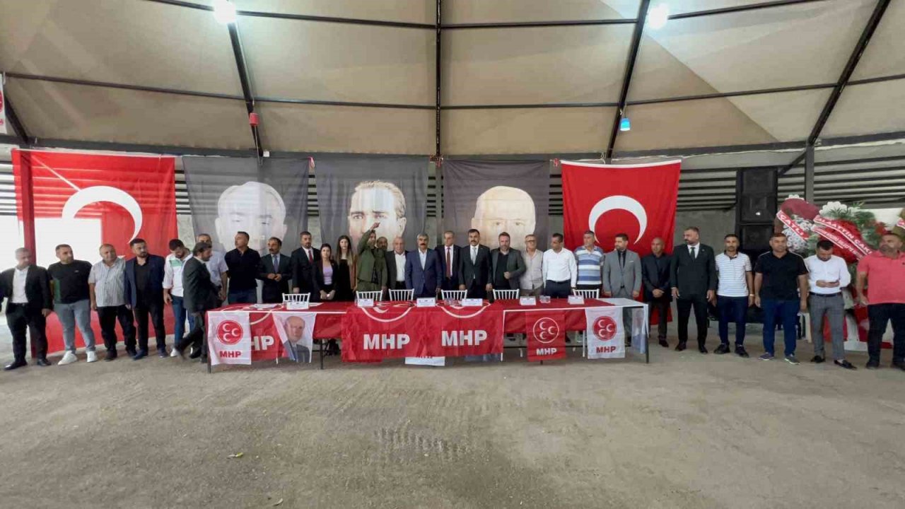 MHP ilçe kongresi kıl çadırda yapıldı