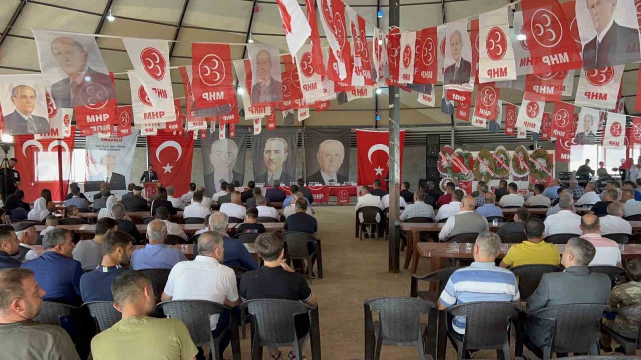 MHP ilçe kongresi kıl çadırda yapıldı