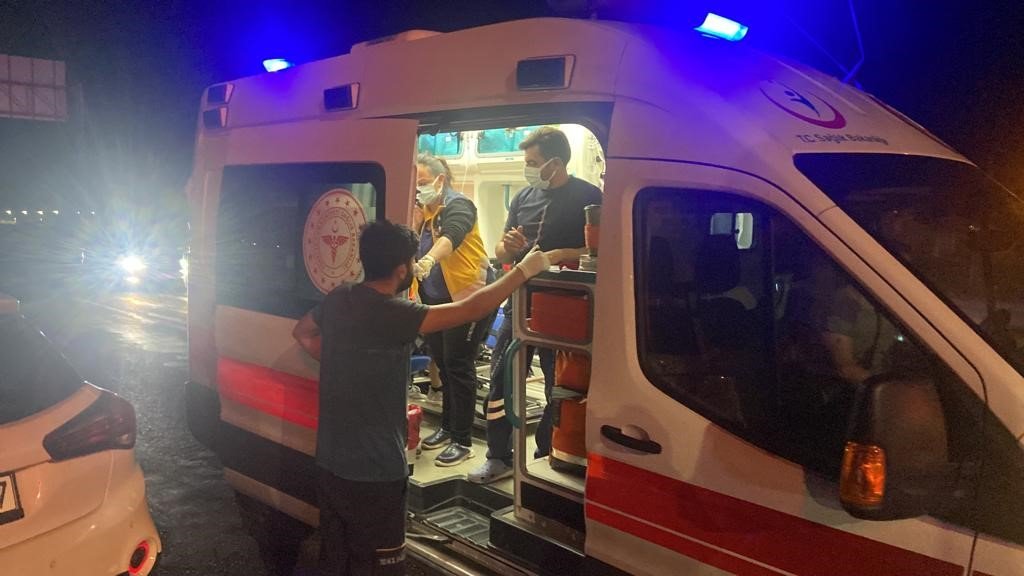 Tekirdağ’da iki araç kafa kafaya çarpıştı: 2’si çocuk 4 yaralı