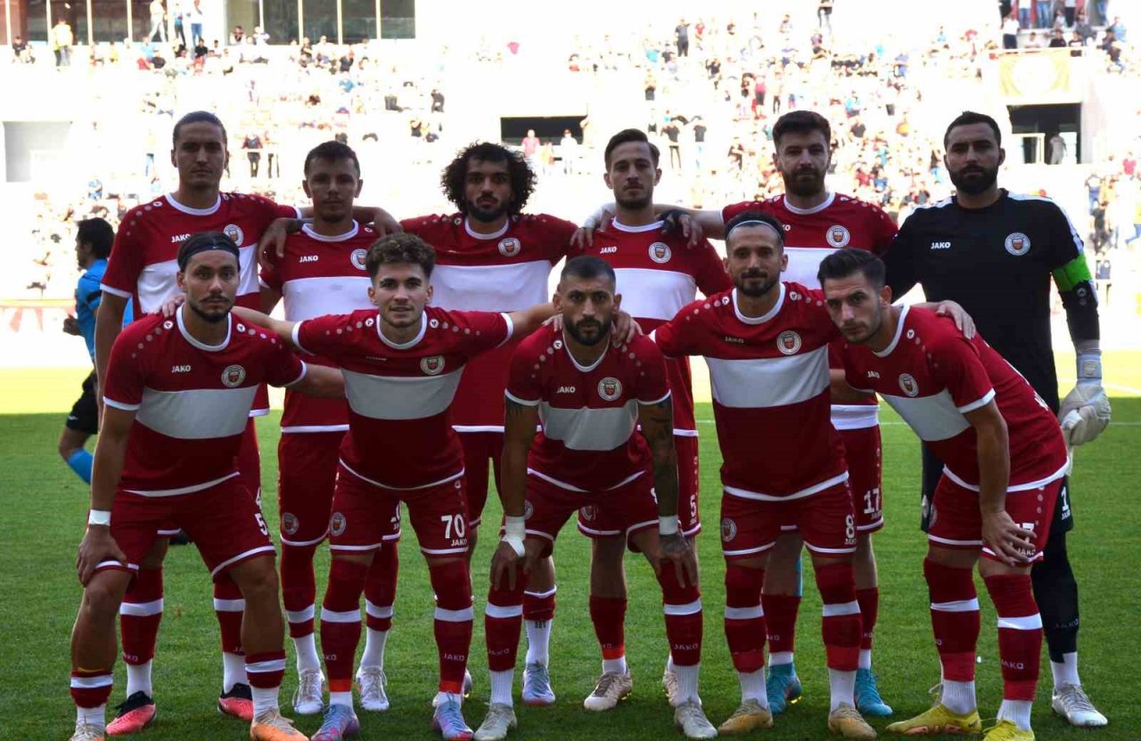 TFF 2. Lig: Karaman FK: 2 - Sarıyer: 3