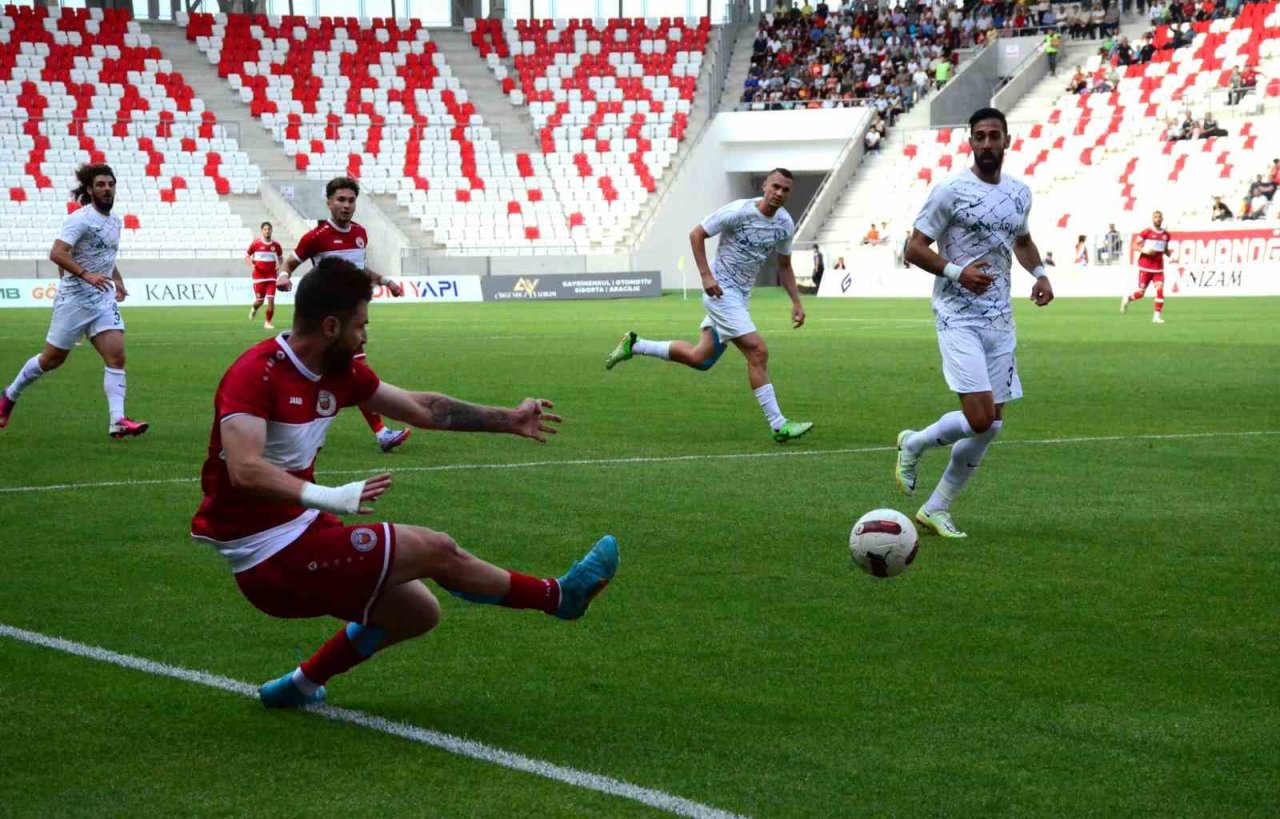 TFF 2. Lig: Karaman FK: 2 - Sarıyer: 3
