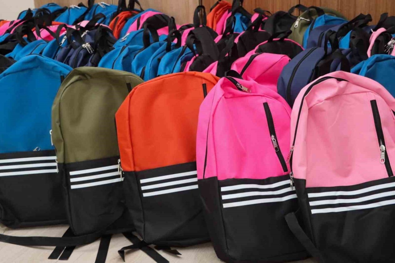 Yalova Belediyesi’nden ihtiyaç sahibi öğrencilere destek