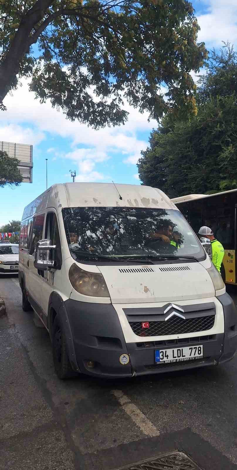 Fatih’te okul servislerine denetim