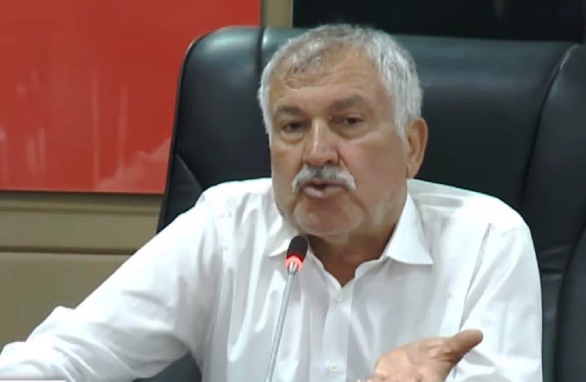 Adana Büyükşehir Belediye Meclisinde asfalt tartışması