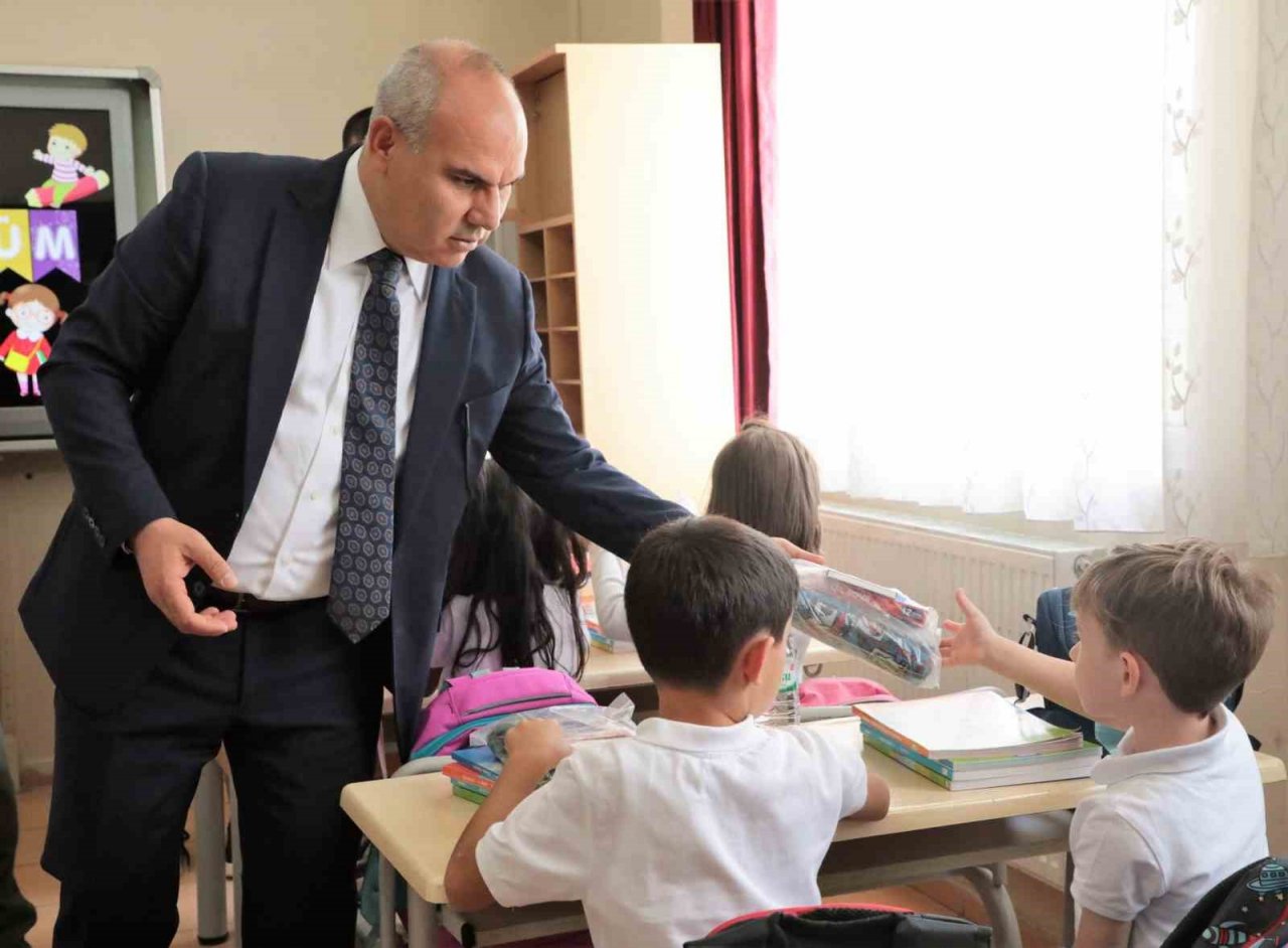 Ağrı’da ilk ders zili çaldı