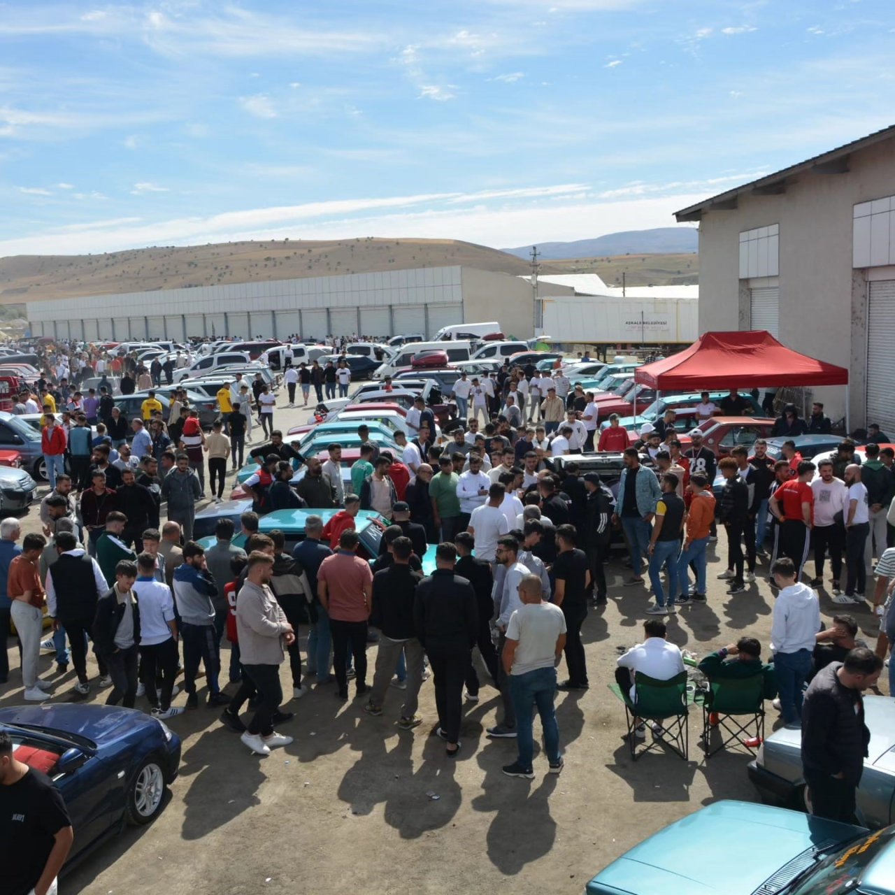 Yüzlerce modifiyeli araç Erzurum’da buluştu