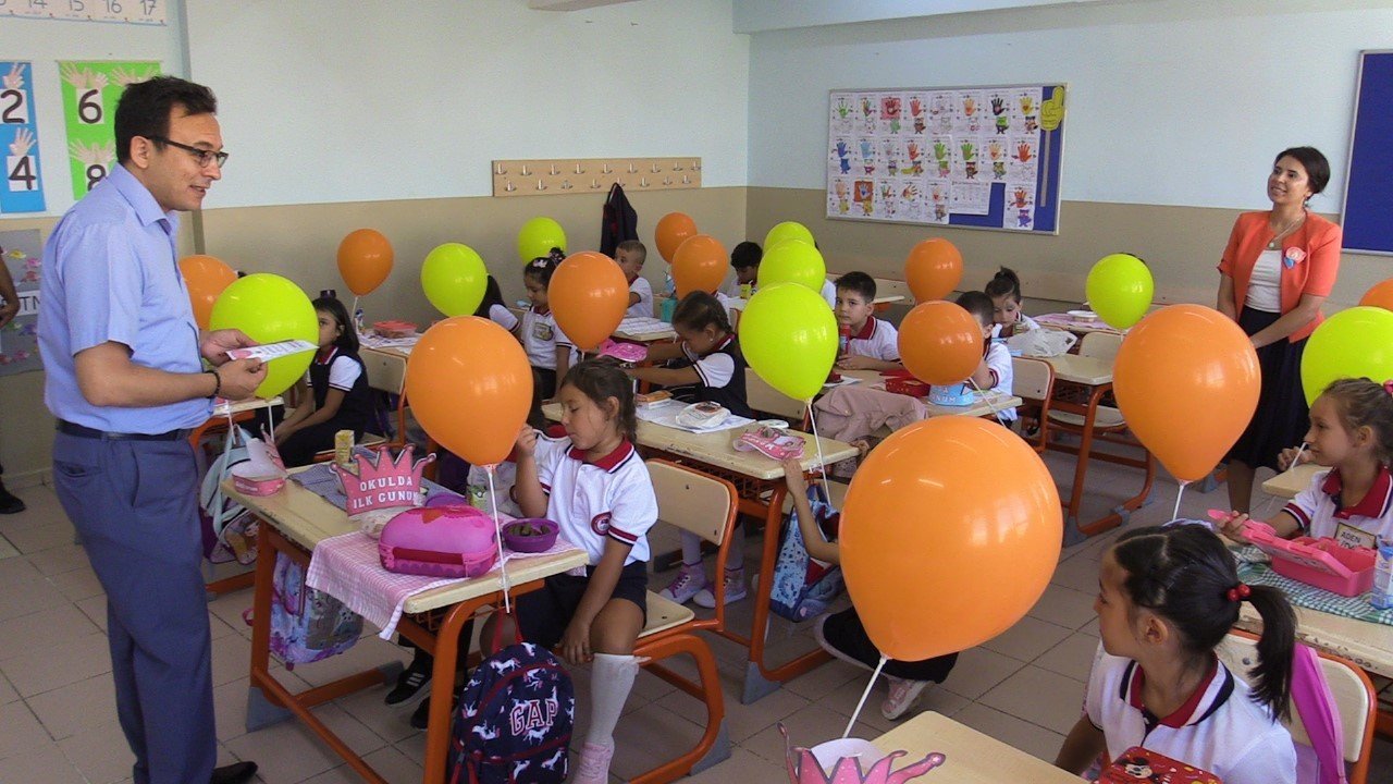 Bandırma’da Eğitim Öğretim yılının ilk ders zili çaldı