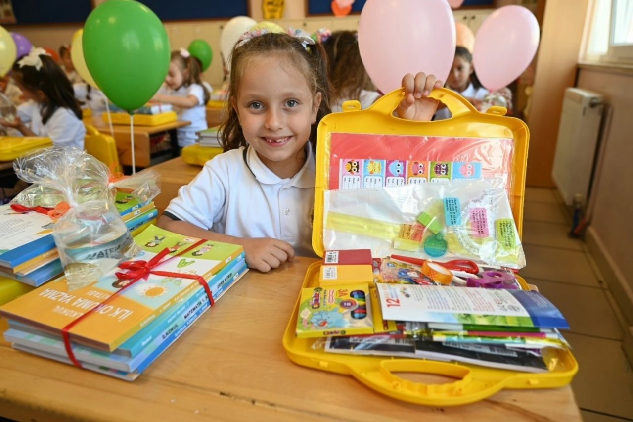 Öğrencilere kırtasiye desteği