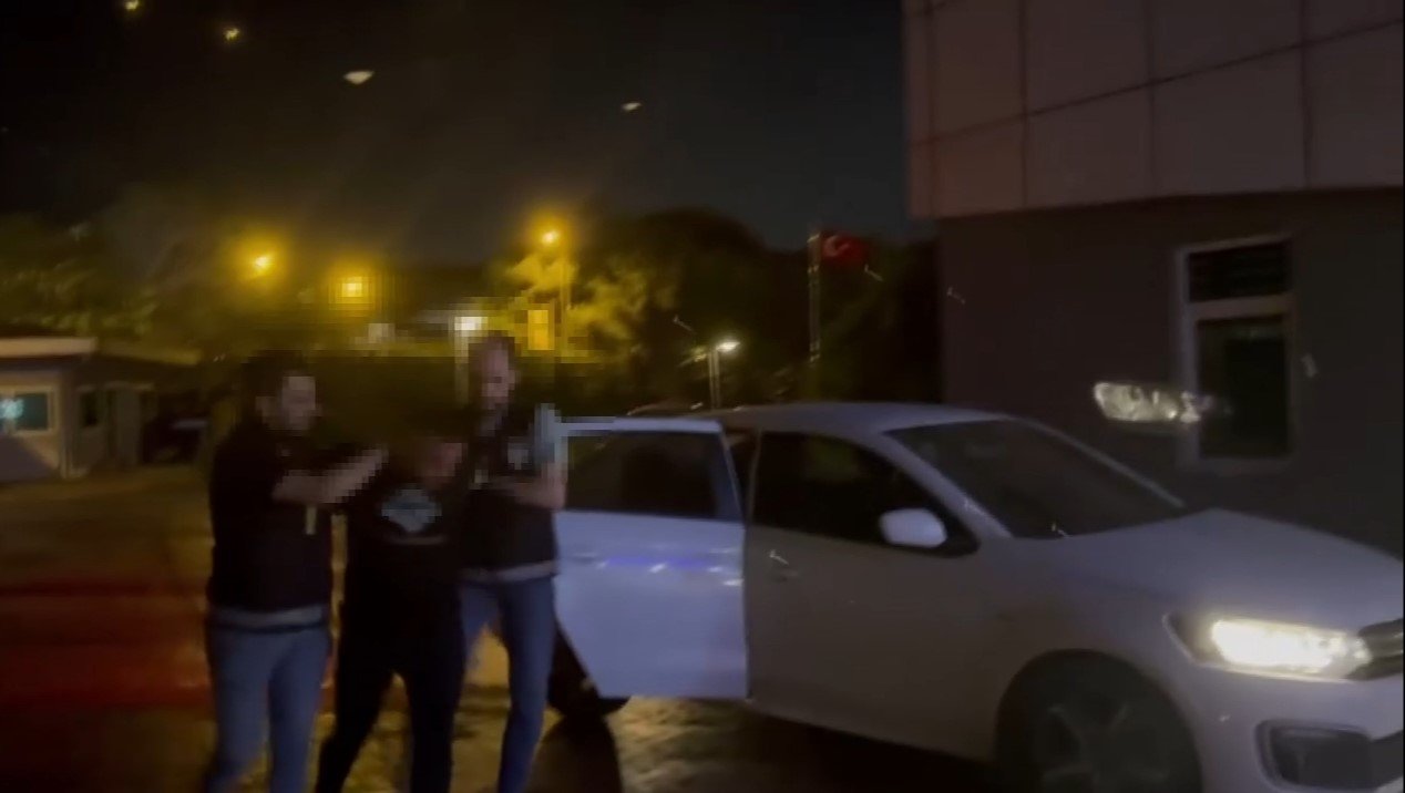 Beykoz’da düğün konvoyunda pompalı tüfekle havaya ateş açan zanlı yakalandı