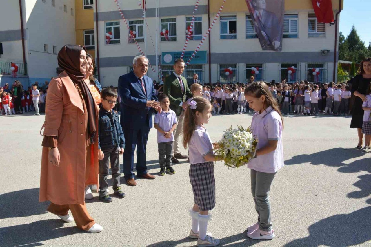 Bilecik’te 43 bin 368 öğrenci için ders zili çaldı