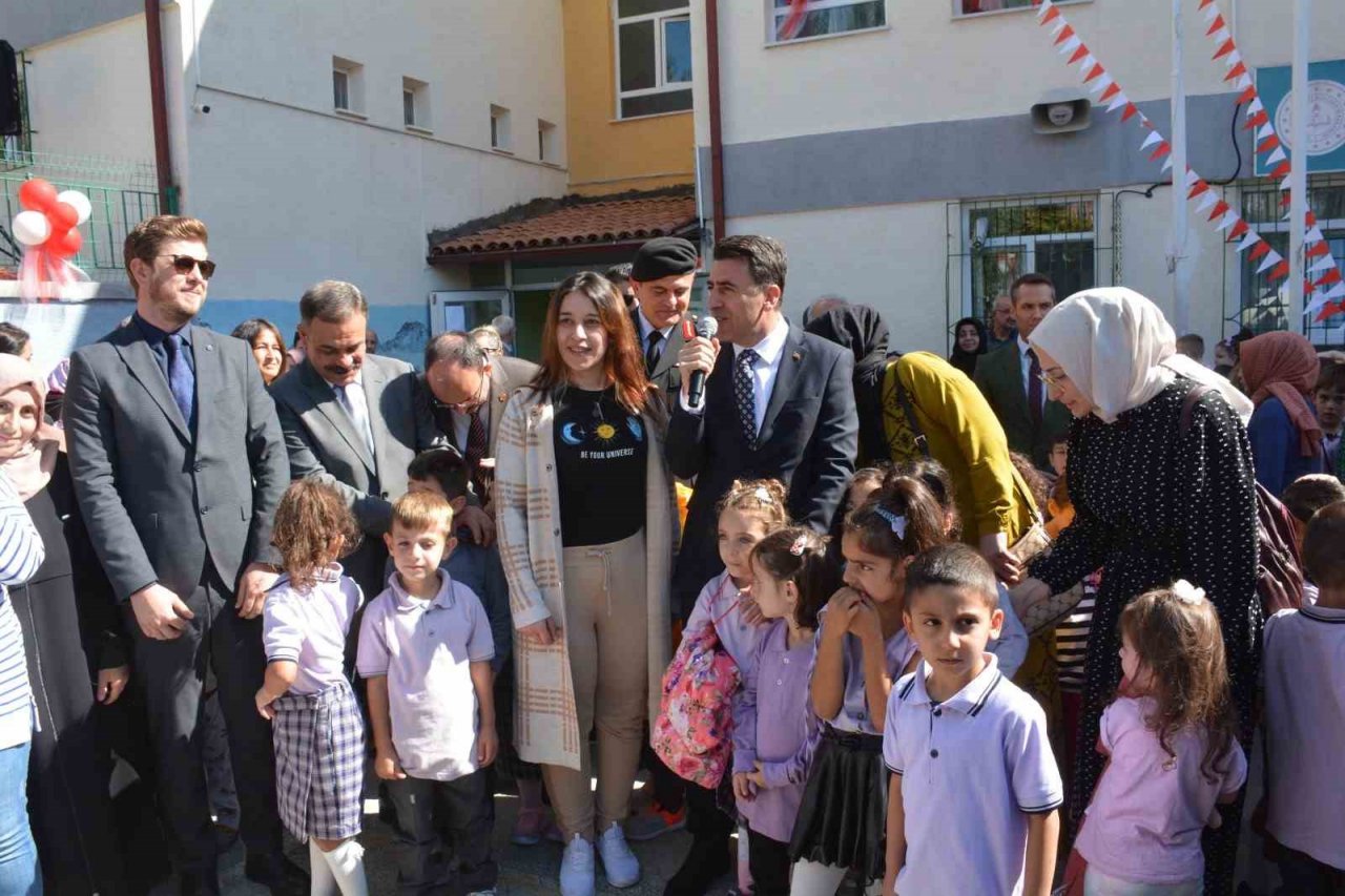 Bilecik’te 43 bin 368 öğrenci için ders zili çaldı