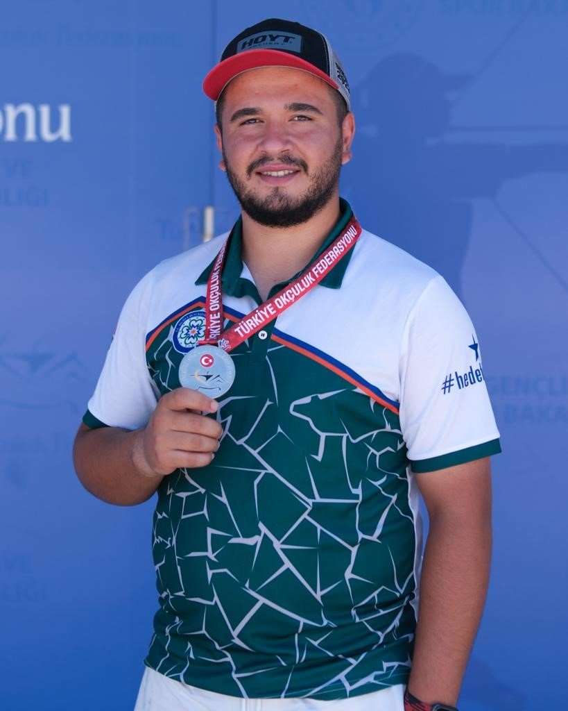 Büyükşehir okçuları Cumhuriyet’in 100.yılında Muğla’yı gururlandırdı