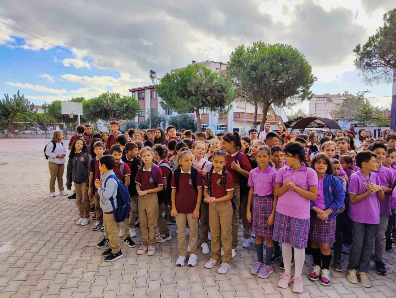 Başkan Elbi’den öğrencilere akıllı saat müjdesi