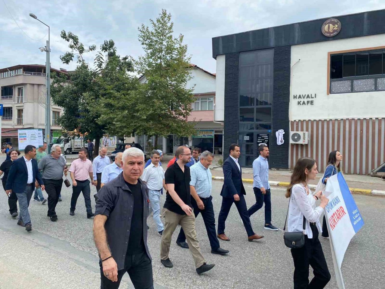 Halk sağlığı için yürüyüş düzenlendi