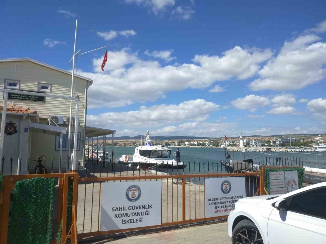 Marmara’da botta sürüklenip kaybolan 4 kişi bulundu: Rus bayraklı gemiye sığınmışlar