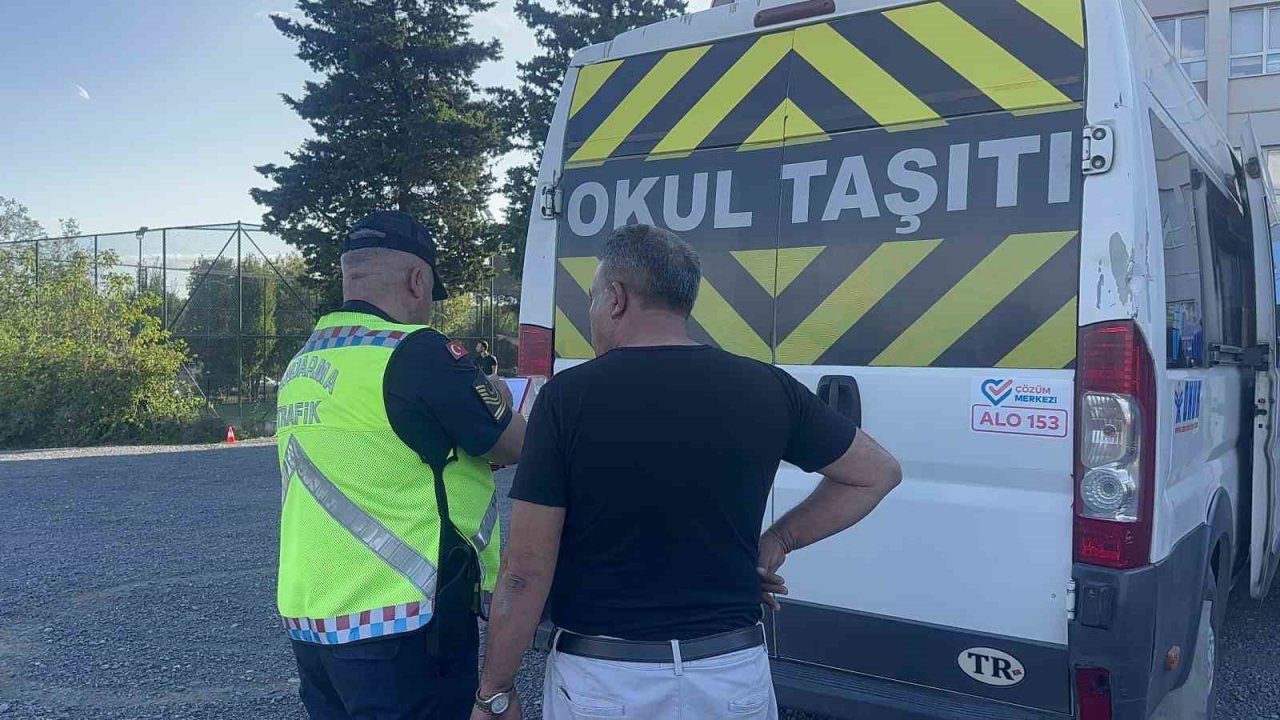 Jandarma’dan eğitim - öğretim döneminin ilk gününde sıkı denetim