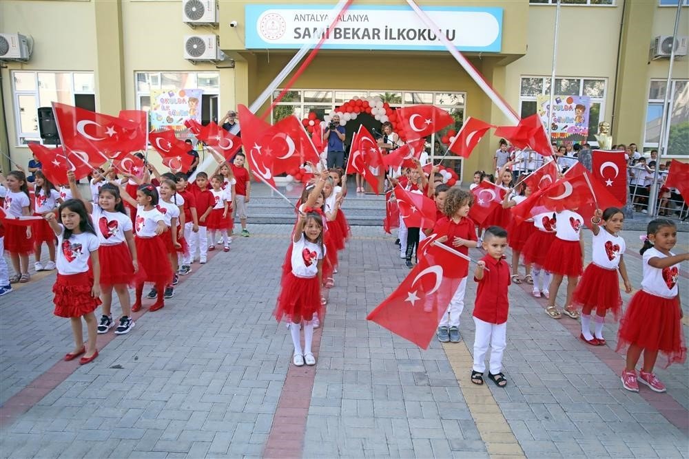 Başkan Yücel:"En büyük yatırımı eğitime yapıyoruz"