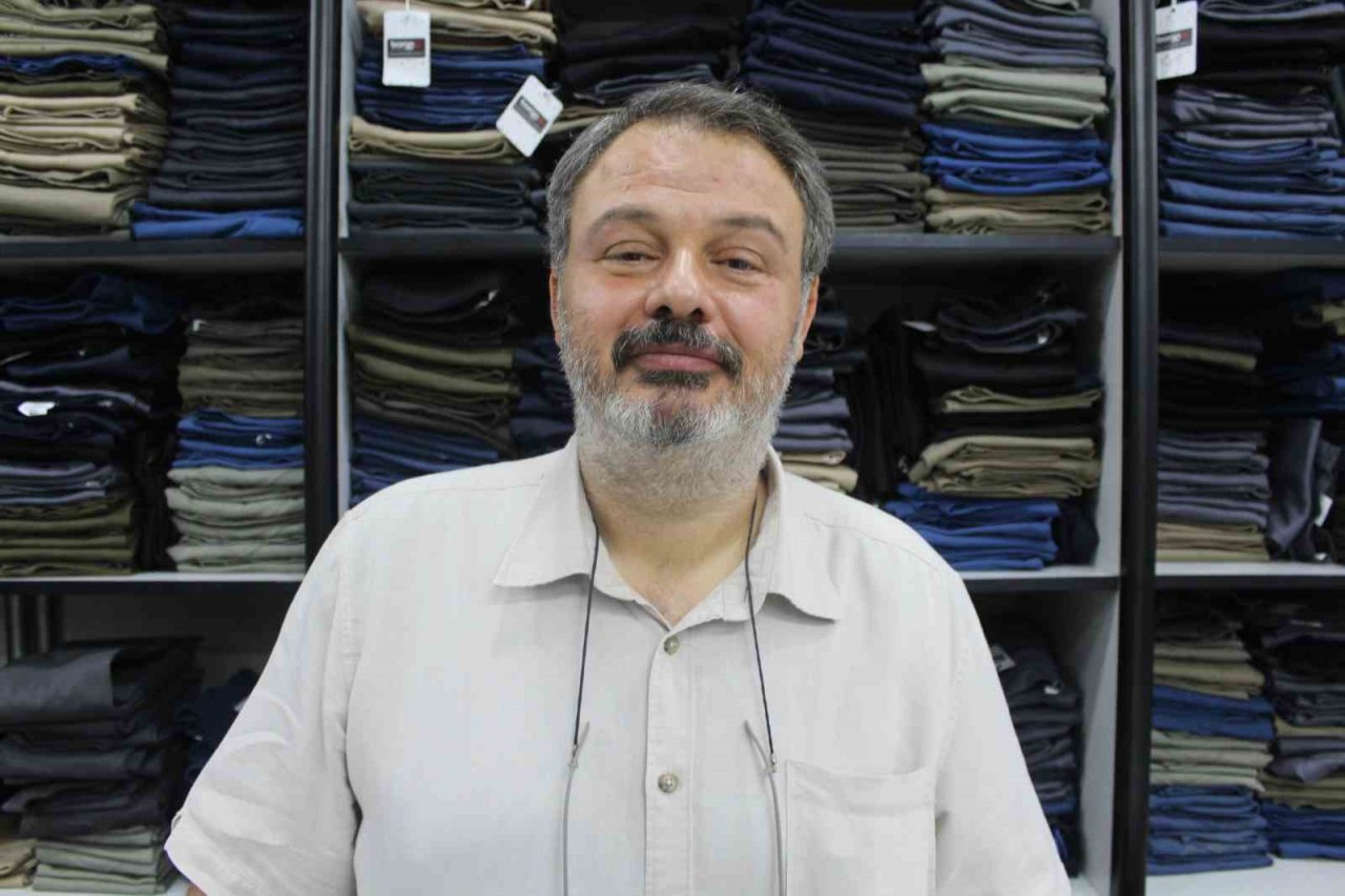 Okul kıyafeti alışveriş bugün de devam etti