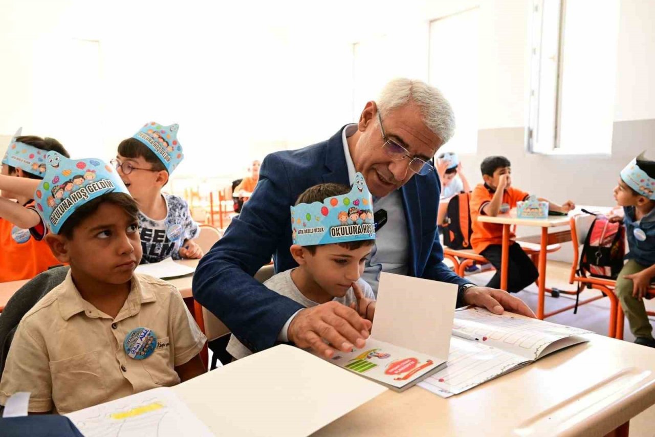 Güder’den öğrencilere ilk ders sürprizi