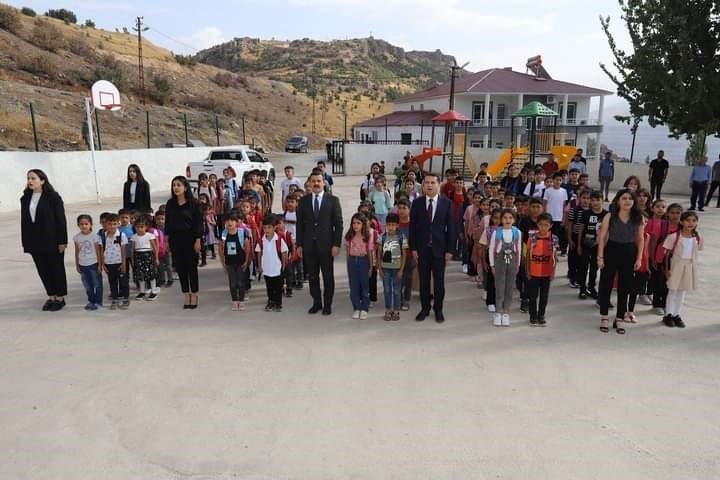 Çukurca’da ders zili çaldı