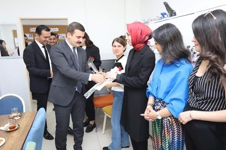 Çukurca’da ders zili çaldı