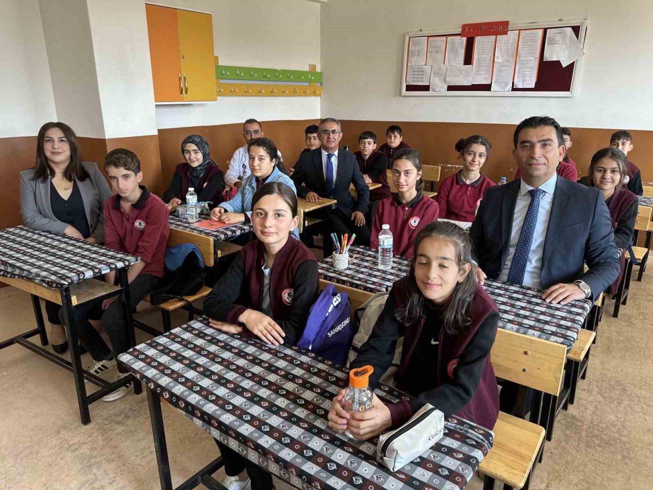 Yüksekova’da ders zili çaldı