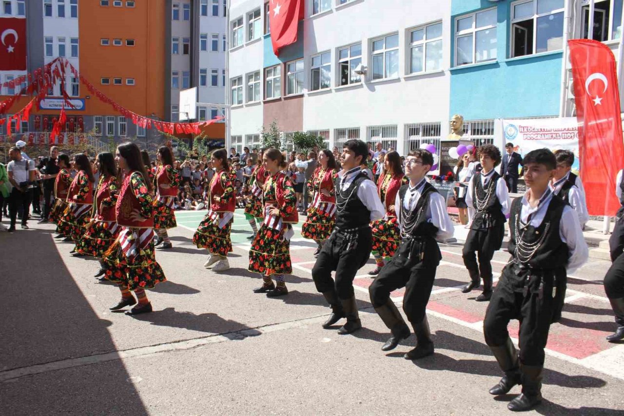 Ordu’da 125 bin öğrenci ders başı yaptı