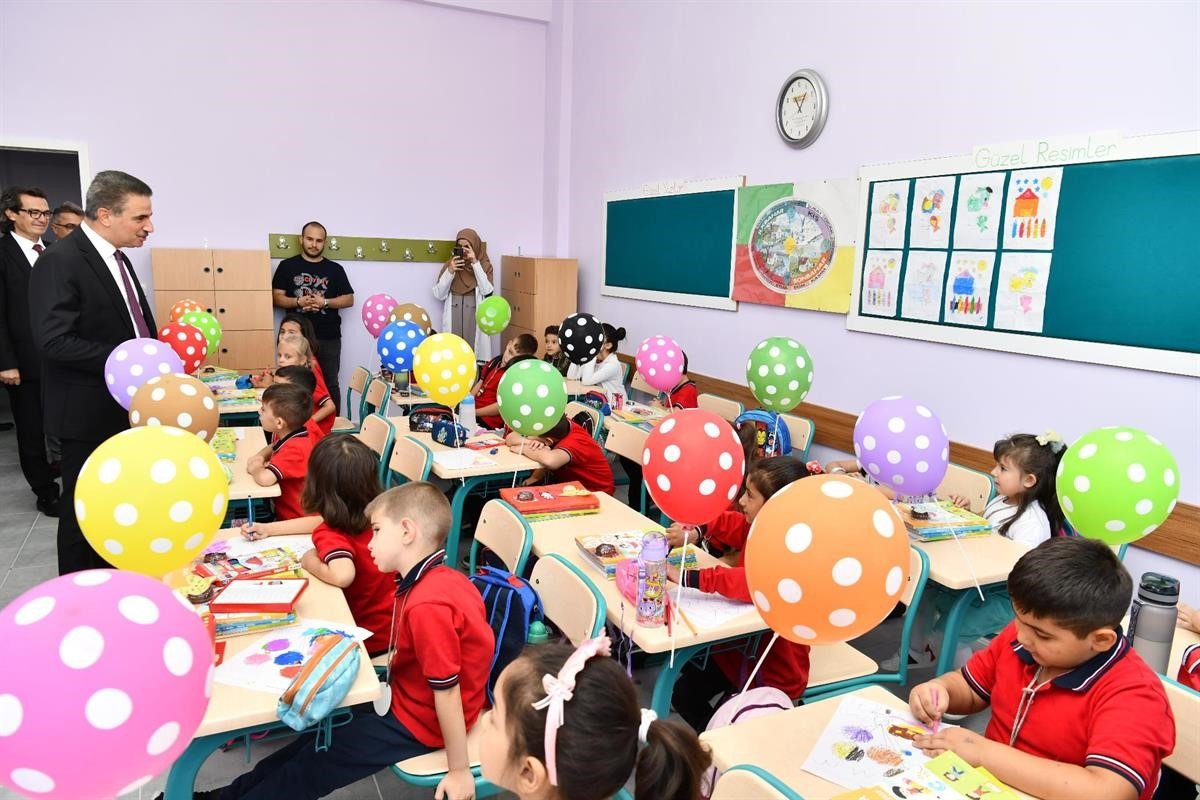 Isparta’da 88 bin 14 öğrenci ders başı yaptı