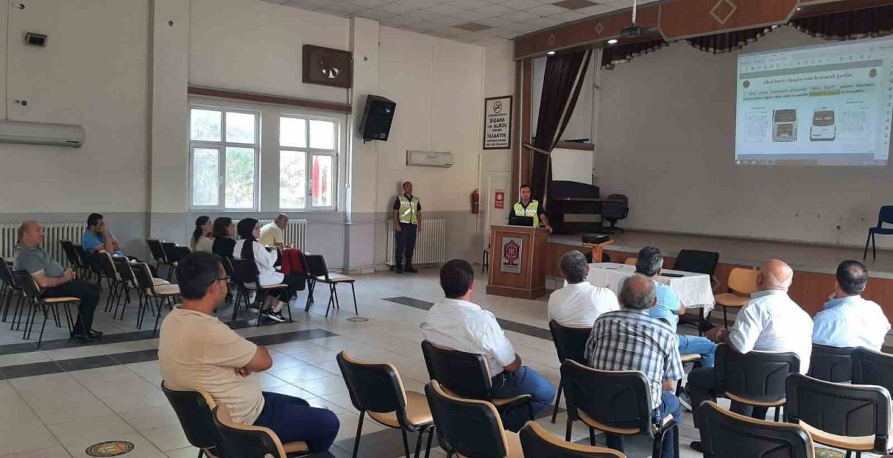 Jandarmadan servis şoförlerine bilgilendirme