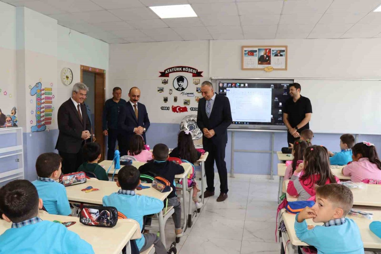 Kaymakamın ilk programı öğrencilerle oldu