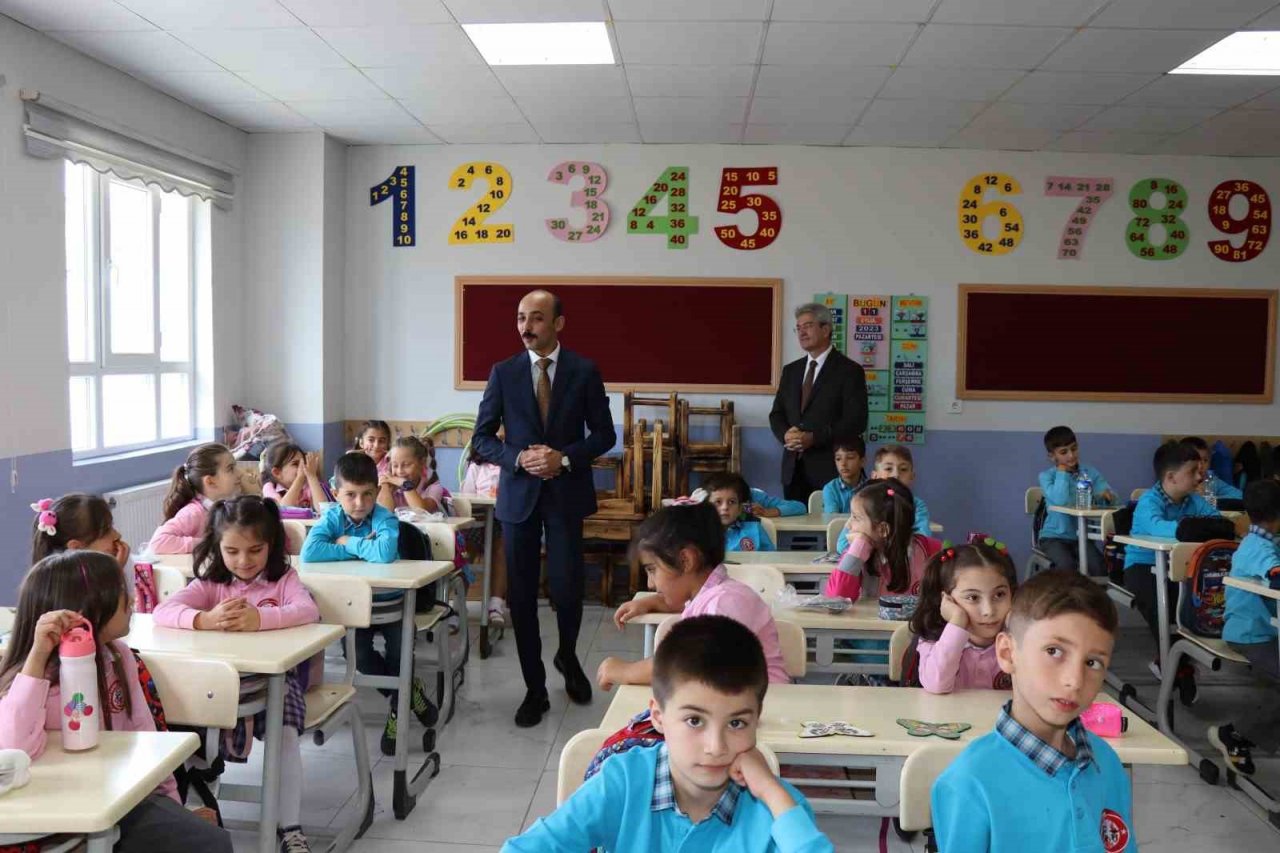 Kaymakamın ilk programı öğrencilerle oldu