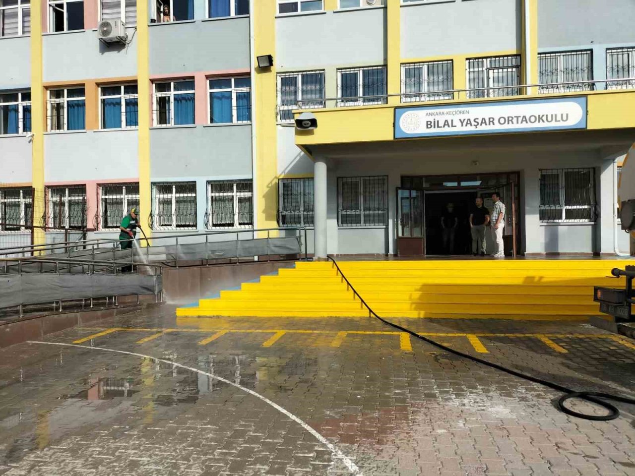 Keçiören’de yeni eğitim dönemi için okullar temizlendi