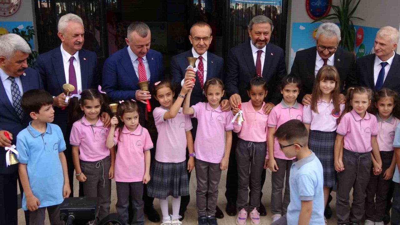 Kocaeli’de öğrenciler ders başı yaptı